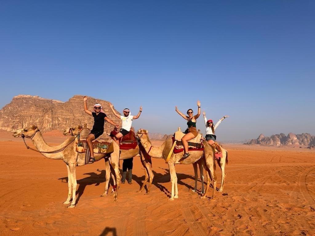 Hotel Faisal Wadi Rum Camp Esterno foto