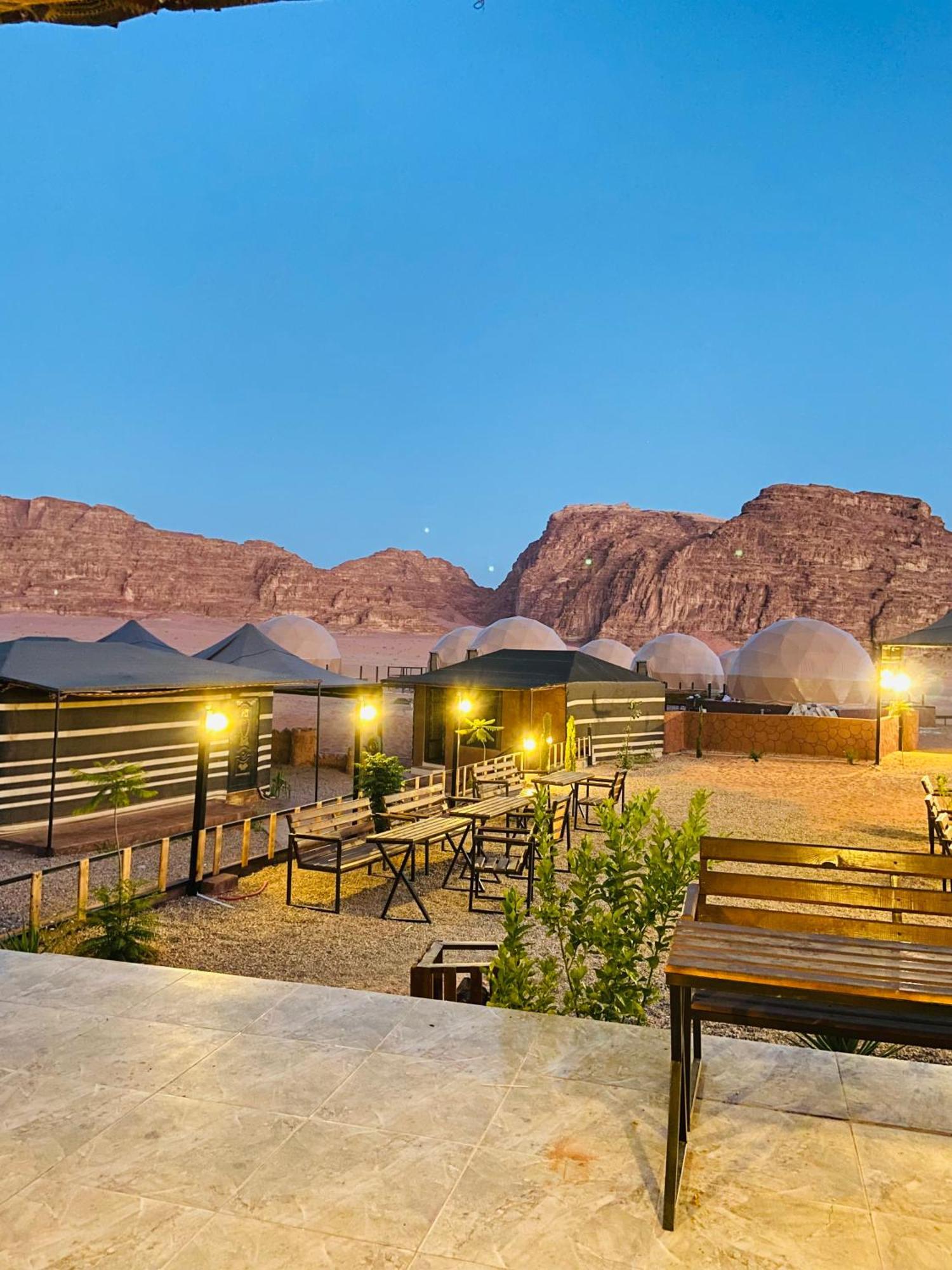 Hotel Faisal Wadi Rum Camp Esterno foto