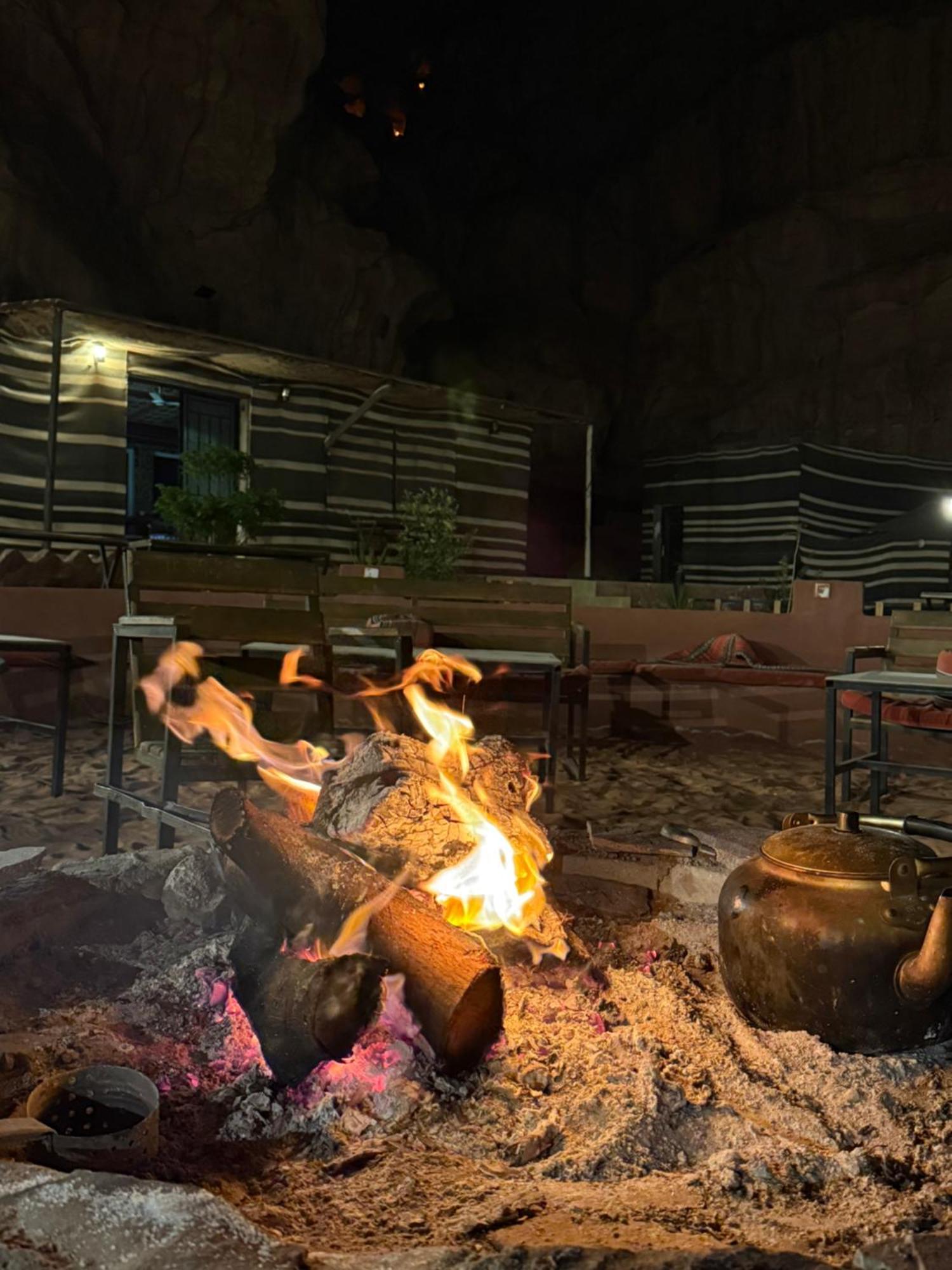 Faisal Wadi Rum Camp Esterno foto
